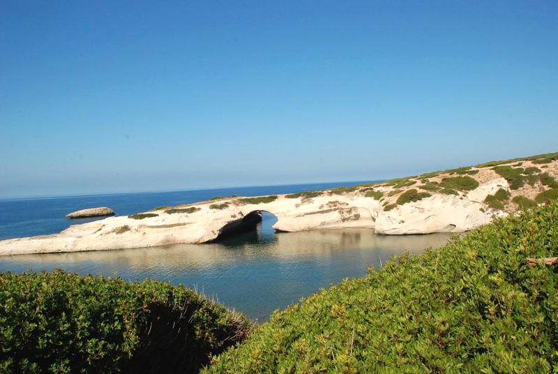 S'Archittu, uno dei set cinematografici in Sardegna