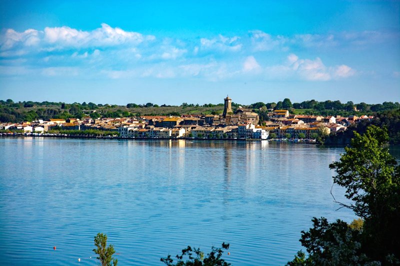Marta sul Lago di Bolsena