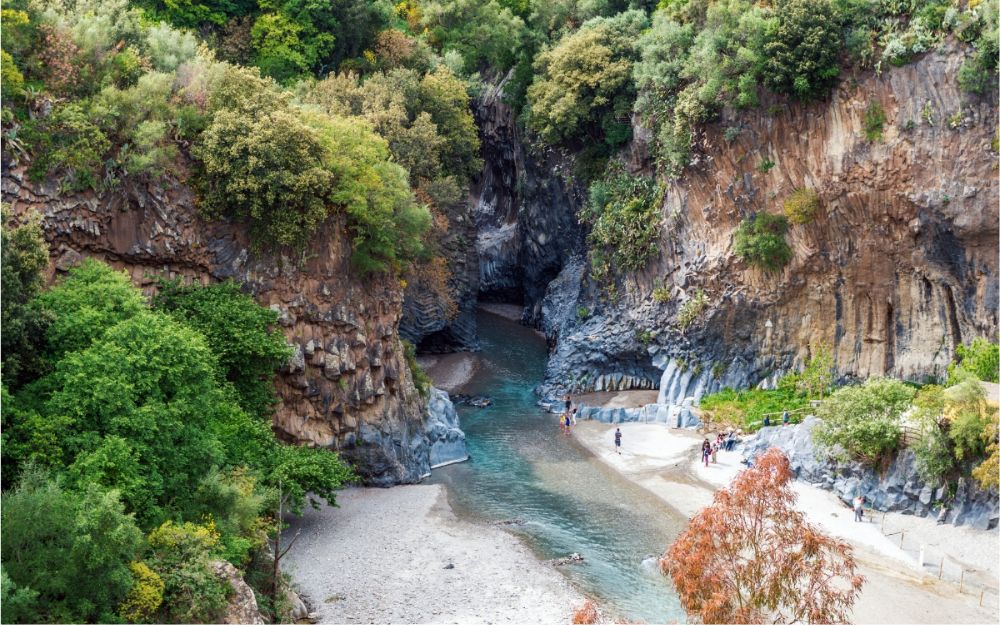 Gole dell'Alcantara: dove sono, attività, consigli per la visita