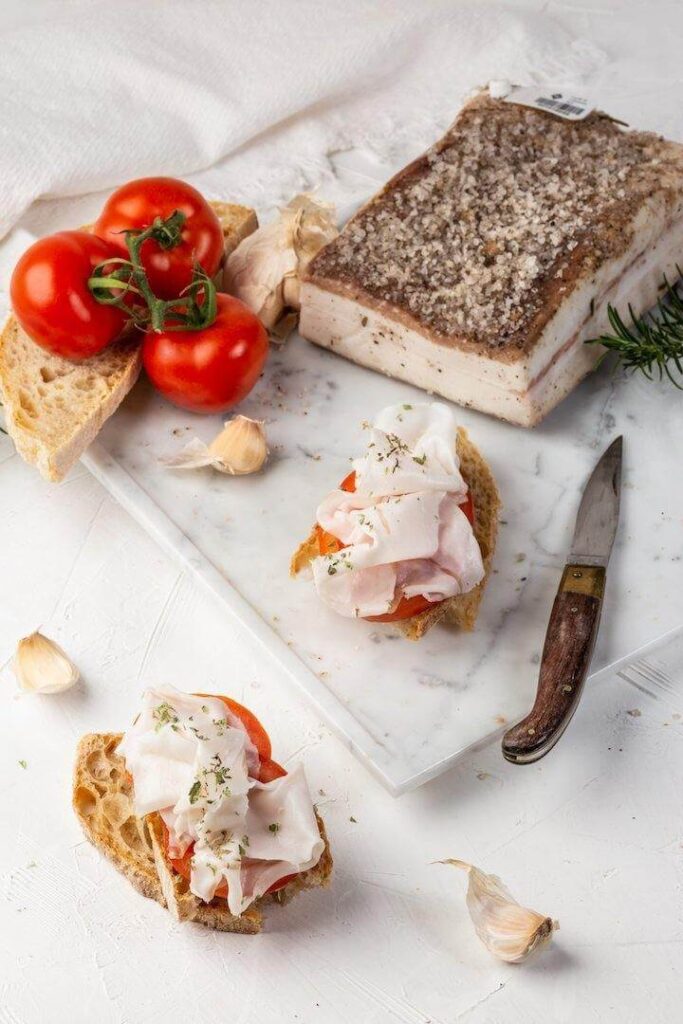 Crostini con Lardo di Colonnata